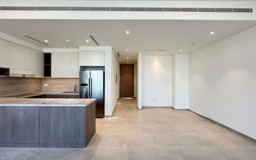 Single Row | Spacious Layout | Middle Unit