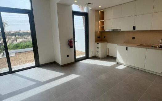 VASTU | SINGLE ROW | BRAND-NEW 3-BEDROOM VILLA