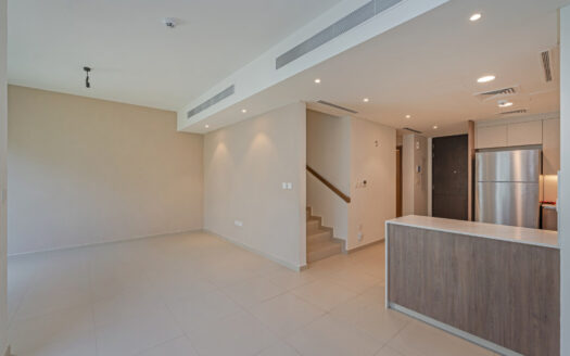 READY TO MOVE | 3BR VILLA | CLOE TO POOL, PARK, & GYM
