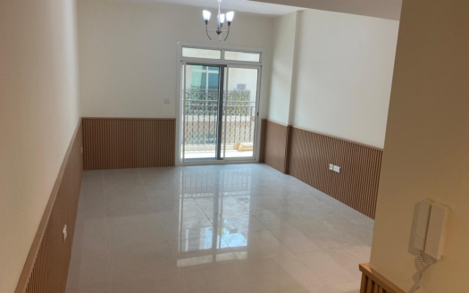 Spacious 1BR | Ready to Move In | Closed Kitchen