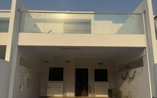 6 Cheques Payment | Middle Unit Back to Back | Larger Layout