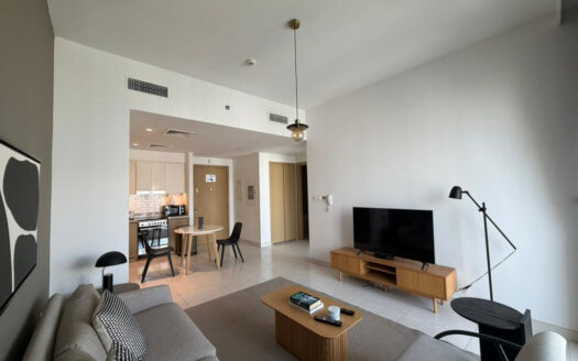 1-BEDROOM | CREEKSIDE 18 | WATERFRONT LIVING